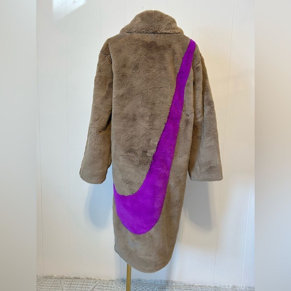 Nike sportswear women’s Faux Fur Coat with Bold Purple Swoosh size XS